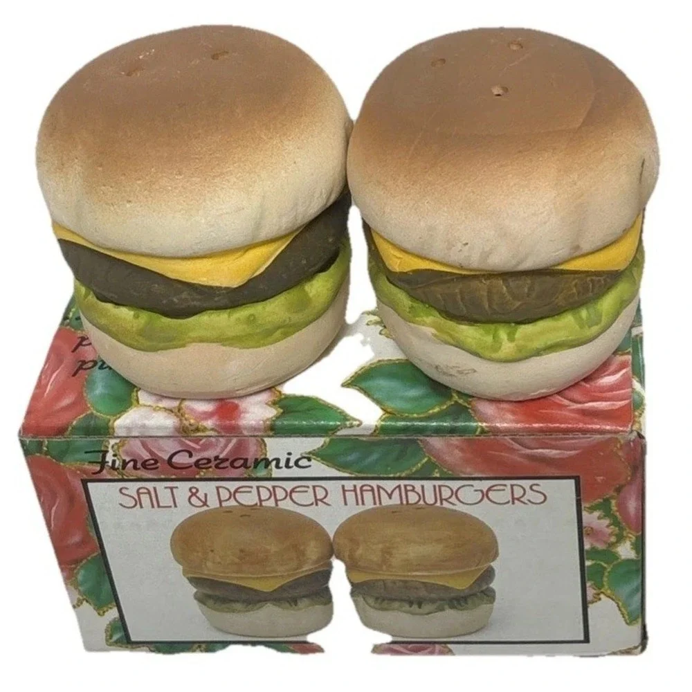 Hamburger‎ Shaped Salt & Pepper Shaker Ceramic Hand-Painted  Vintage Set(2)